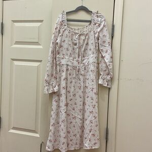 Elegant Floral Midi Dress in Cream and Pink